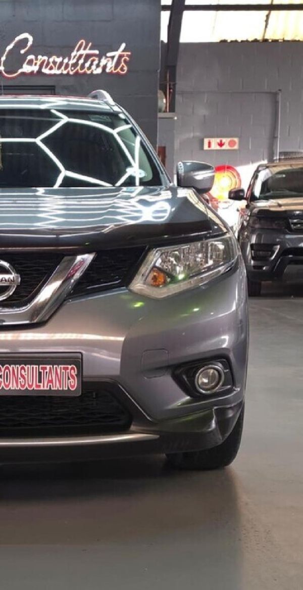2015-Nissan-X-Trail-25-SE-4x4-Auto image:4