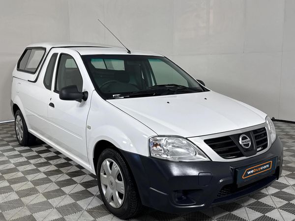 2024-Nissan-NP200-16-AC-Safety-Pack image:9