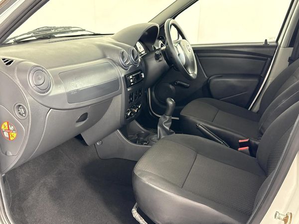 2024-Nissan-NP200-16-AC-Safety-Pack image:6