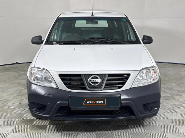 2024-Nissan-NP200-16-AC-Safety-Pack image:8