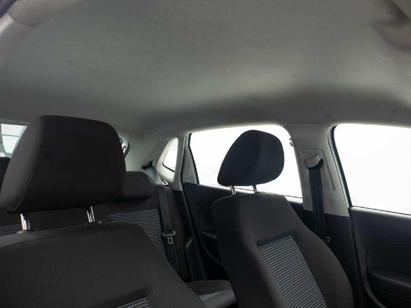 2024-Volkswagen-Polo-Vivo-16-Comfortline-Auto-5-dr image:9