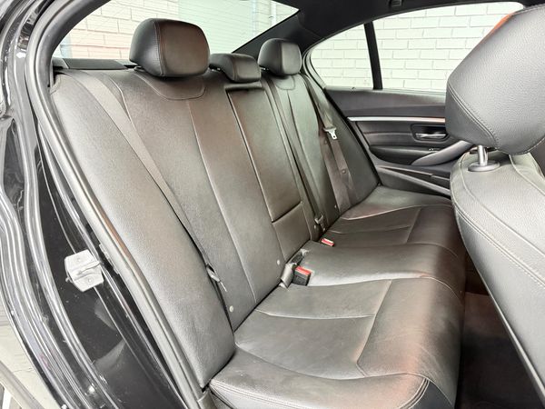 2018-BMW-3-Series-320i-M-Sport-Auto image:11