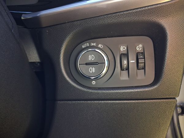 2023-Opel-Mokka-12T-GS-Auto image:18