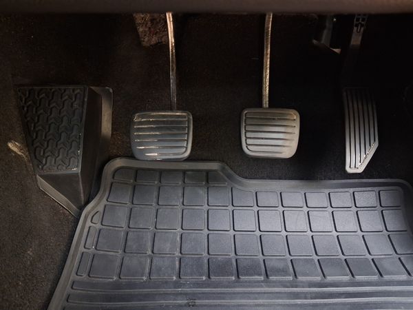 2019-Isuzu-D-Max-250-HO-Hi-Rider-Double-Cab image:16