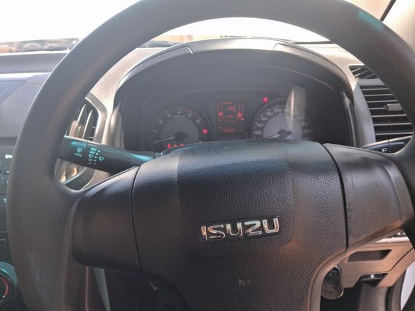 2019-Isuzu-D-Max-250-HO-Hi-Rider-Double-Cab image:19