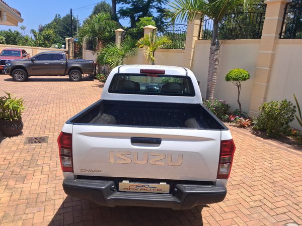 2019-Isuzu-D-Max-250-HO-Hi-Rider-Double-Cab image:6