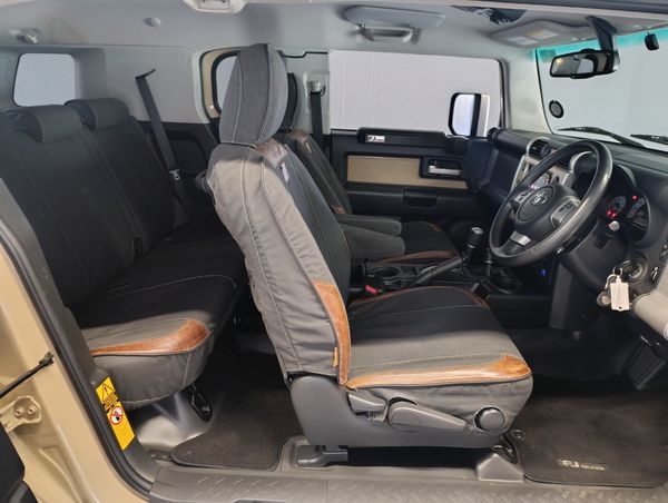 2019-Toyota-FJ-Cruiser-40-V6 image:13