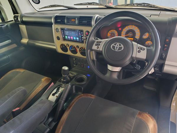 2019-Toyota-FJ-Cruiser-40-V6 image:15