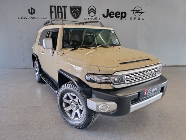2019-Toyota-FJ-Cruiser-40-V6 image:6
