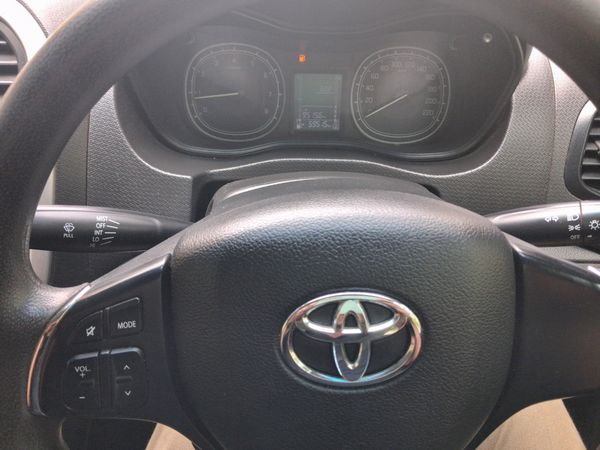 2022-Toyota-Urban-Cruiser-15-Xi image:18