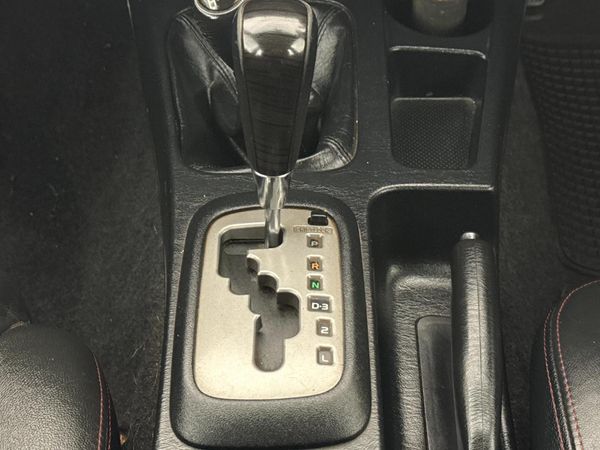 2015-Toyota-Fortuner-30-D-4D-4x4-Auto image:10