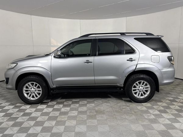 2015-Toyota-Fortuner-30-D-4D-4x4-Auto image:19