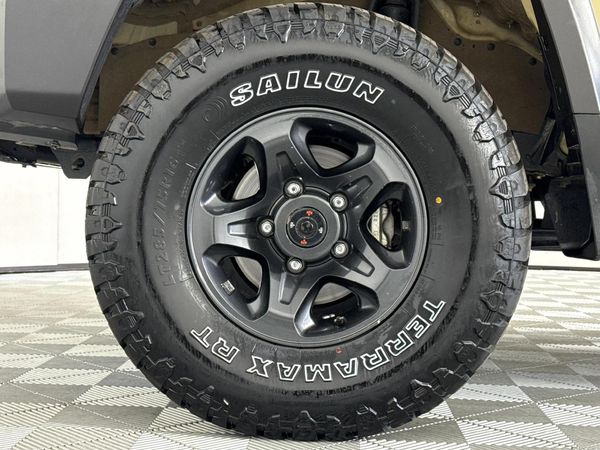 2025-Toyota-Land-Cruiser-79-28-GD-6-Auto-Double-Cab image:4