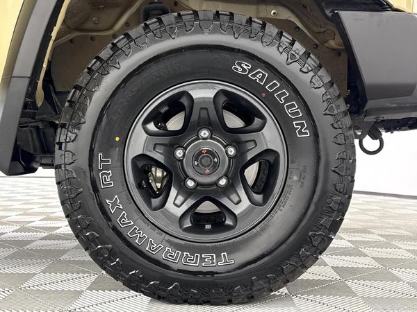 2025-Toyota-Land-Cruiser-79-28-GD-6-Auto-Double-Cab image:5