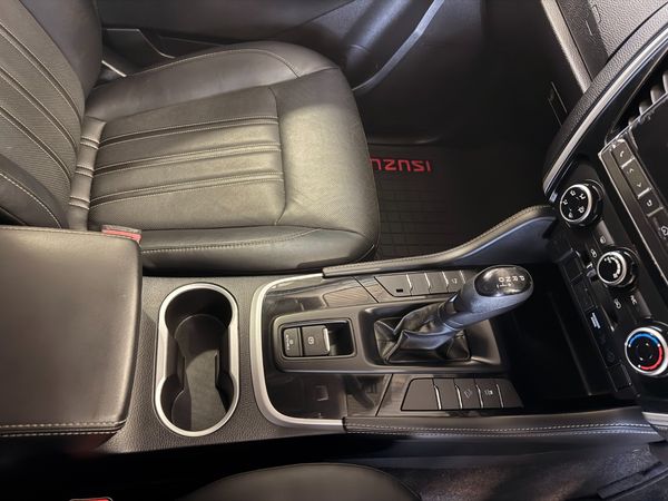 2024-Isuzu-Mu-x-mu-x image:16
