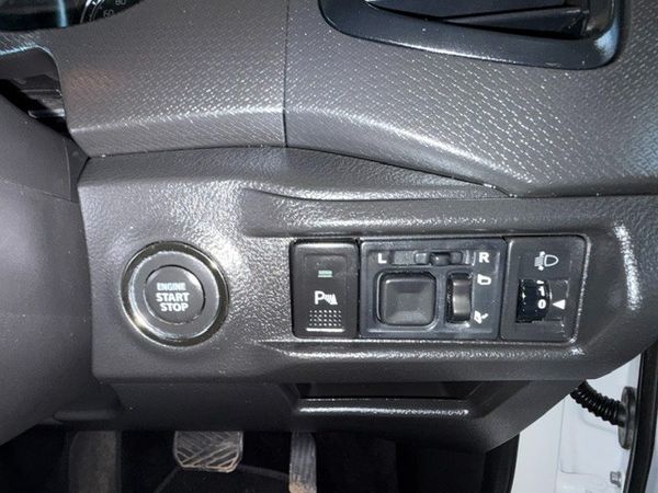 2022-Toyota-Urban-Cruiser-URBAN-CRUISER image:11