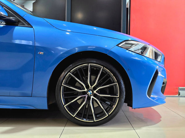 2019-BMW-1-Series-118i-M-Sport image:10