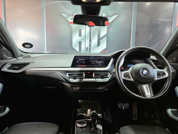 2019-BMW-1-Series-118i-M-Sport image:14