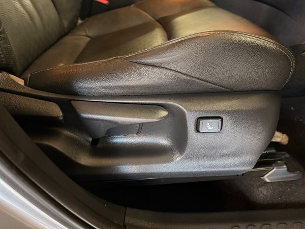 2019-Toyota-C-HR-CHR image:19