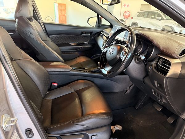 2019-Toyota-C-HR-CHR image:20