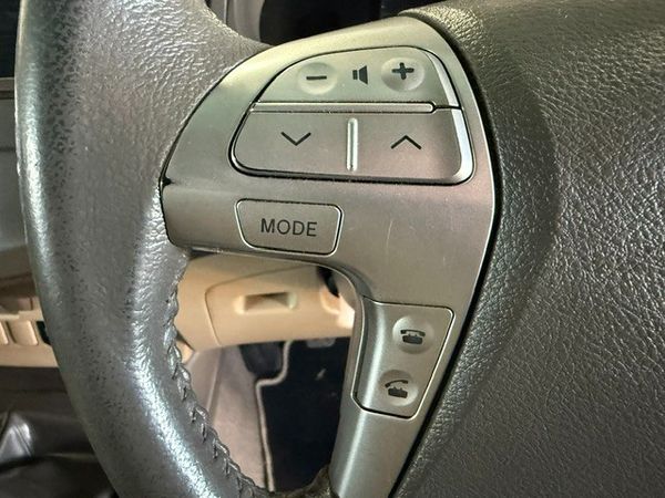 2012-Toyota-Fortuner-fortuner image:9