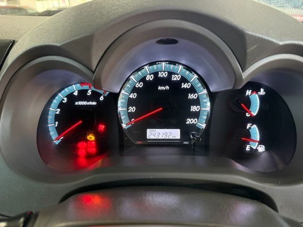 2012-Toyota-Fortuner-fortuner image:12