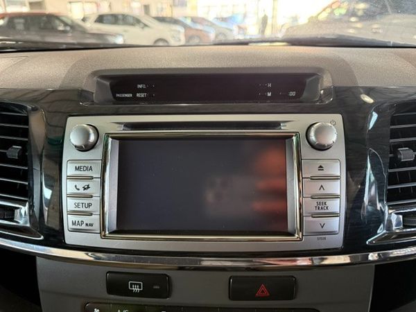 2012-Toyota-Fortuner-fortuner image:13
