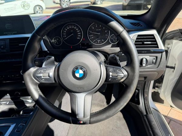 2018-BMW-4-Series-420i-Coupe-Luxury-Line image:10