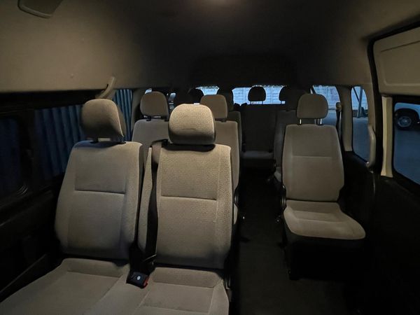 2020-Toyota-Quantum-25-D-4D-14-seat image:10