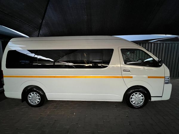 2020-Toyota-Quantum-25-D-4D-14-seat image:2