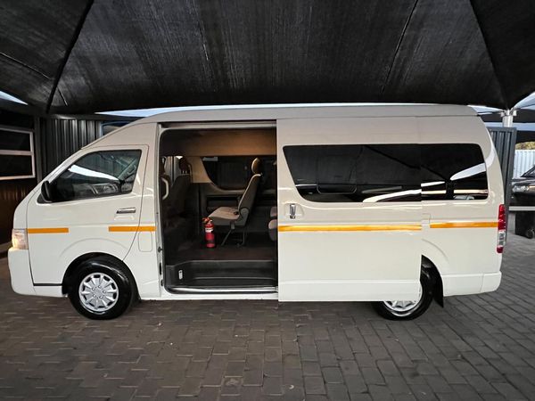 2020-Toyota-Quantum-25-D-4D-14-seat image:5