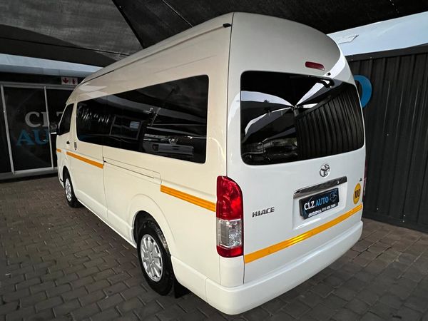 2020-Toyota-Quantum-25-D-4D-14-seat image:6