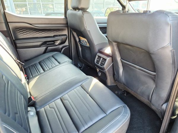 2025-Ford-Ranger-20D-XLT-HR-Double-Cab-Auto image:18