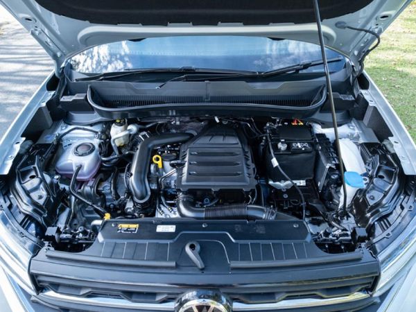 2025-Volkswagen-T-Cross-10-TSI-Life-Auto image:9