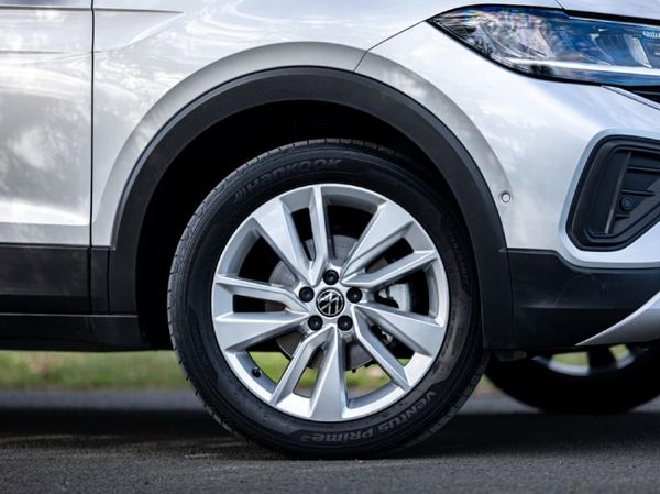 2025-Volkswagen-T-Cross-10-TSI-Life-Auto image:12