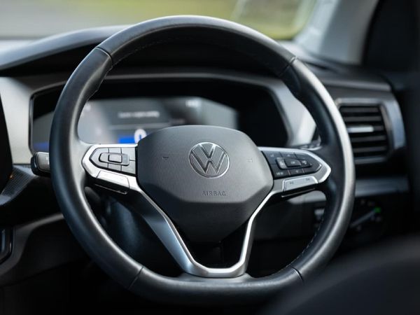 2025-Volkswagen-T-Cross-10-TSI-Life-Auto image:15