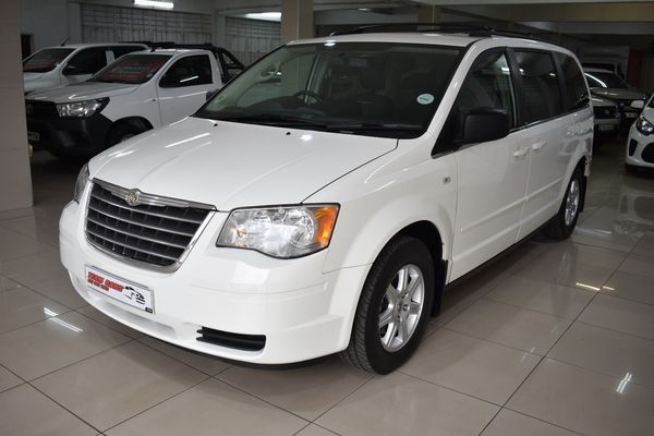 2010-Chrysler-Grand-Voyager-28-LX-Auto image:2