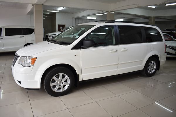 2010-Chrysler-Grand-Voyager-28-LX-Auto image:3