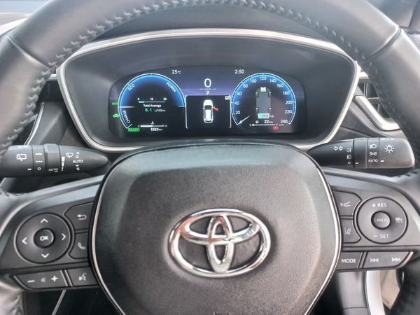 2025-Toyota-Corolla-Cross-18-XR-Hybrid image:26