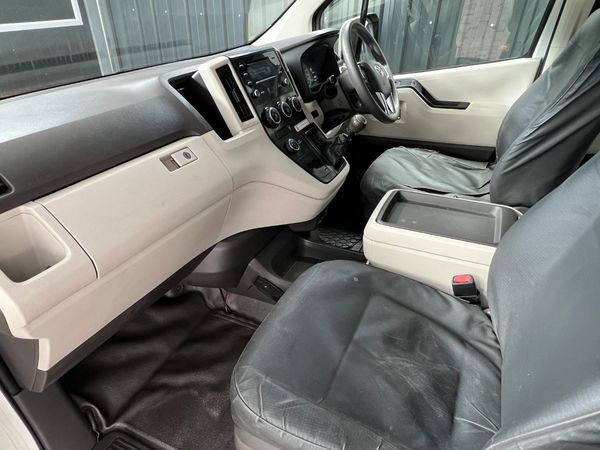 2020-Toyota-Quantum-28-GL-14-Seat image:13