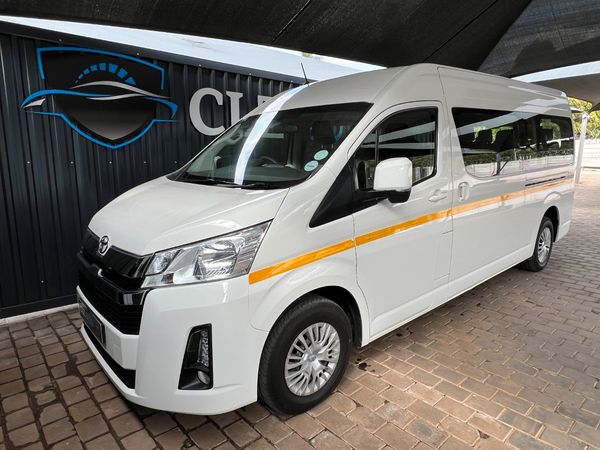 2020-Toyota-Quantum-28-GL-14-Seat image:4