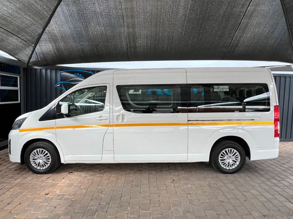 2020-Toyota-Quantum-28-GL-14-Seat image:5