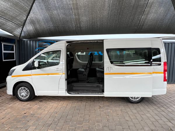2020-Toyota-Quantum-28-GL-14-Seat image:6