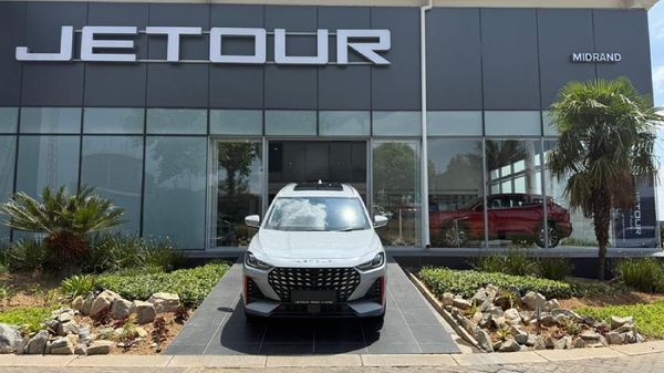 2026-Jetour-X70-Plus-15T-Deluxe image:1