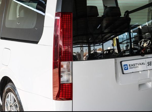 2025-Hyundai-Staria-22d-Executive-Auto image:10
