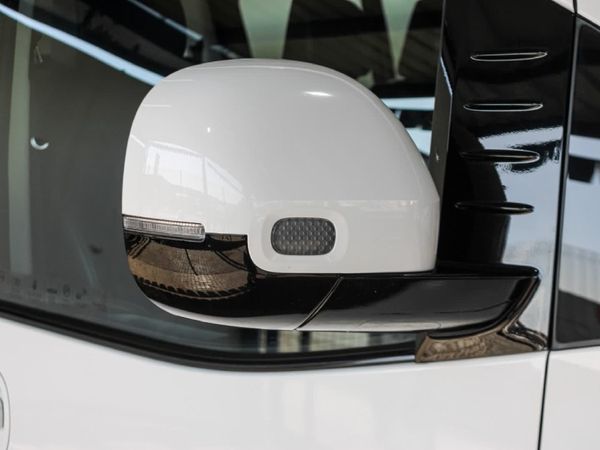 2025-Hyundai-Staria-22d-Executive-Auto image:11