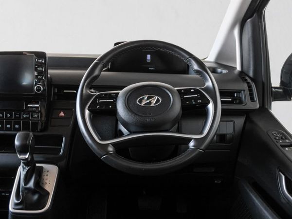 2025-Hyundai-Staria-22d-Executive-Auto image:17