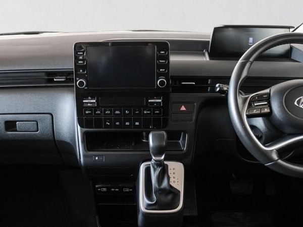 2025-Hyundai-Staria-22d-Executive-Auto image:18