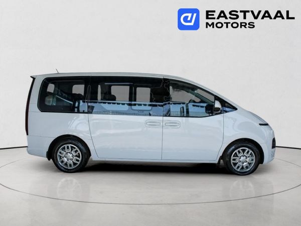 2025-Hyundai-Staria-22d-Executive-Auto image:7