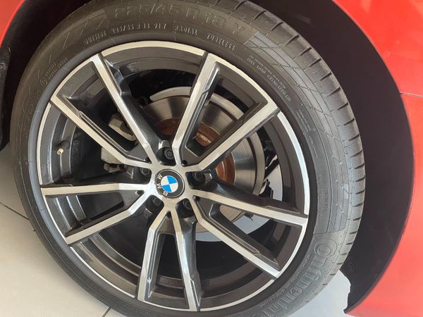 2022-BMW-3-Series-318i-M-Mzansi-Edition-Auto-g20 image:10